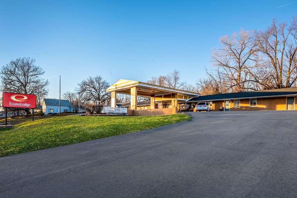 Econo Lodge Oskaloosa Eksteriør billede